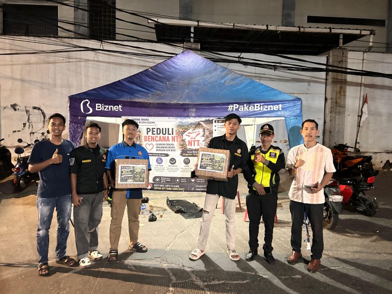 Buktikan Cinta Sesama Karang Taruna RW 04 Wijaya Kusuma Grogol Petamburan Jakarta Barat Galang Dana Untuk Musibah NTT