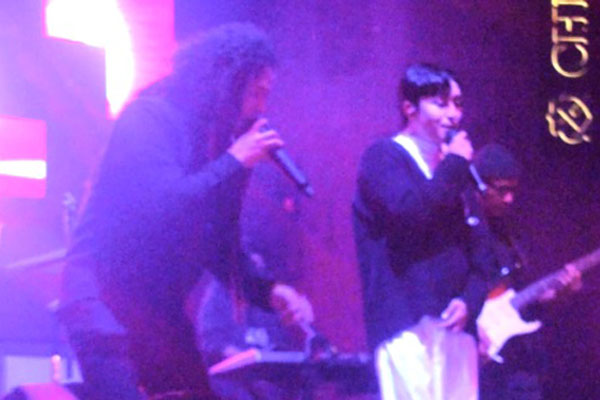 Terbaru: Semarak Konser Nostalgia Stinky di F3X Bandung, Penonton Larut dalam Tembang ‘Mungkinkah’ Secara Detail
